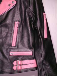 【新品！】スマートピンク フェイクレザージャケット 超薄手 変形デザイン 42 レザージャケット 超特価激安